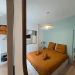 아파트 Cosy Pres De La Cathedrale